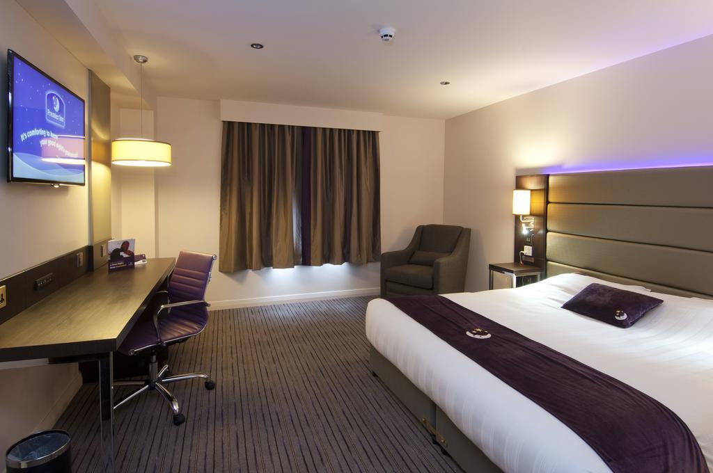Premier Inn London Elstree / Borehamwood Ngoại thất bức ảnh