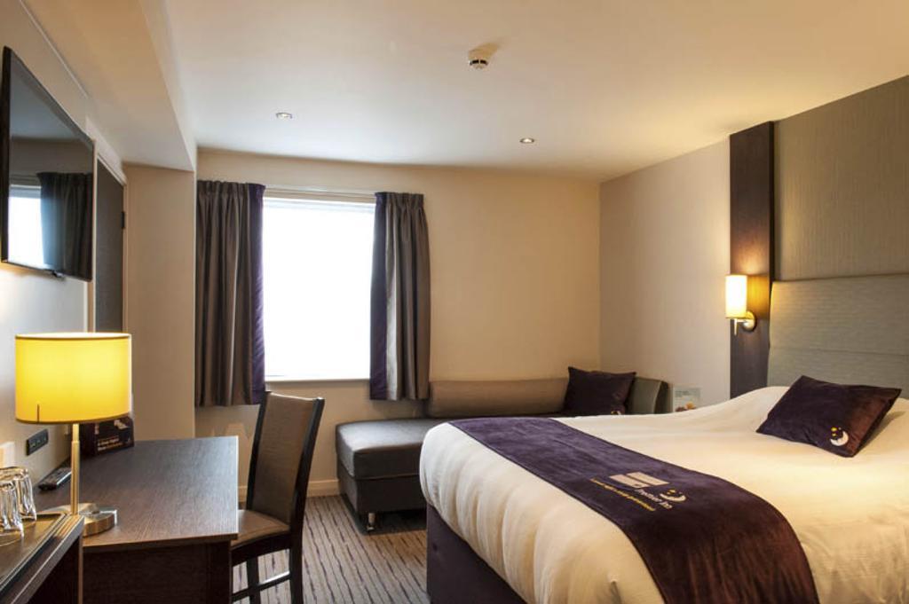 Premier Inn London Elstree / Borehamwood Phòng bức ảnh