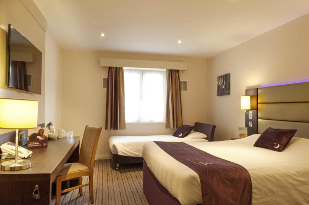 Premier Inn London Elstree / Borehamwood Phòng bức ảnh
