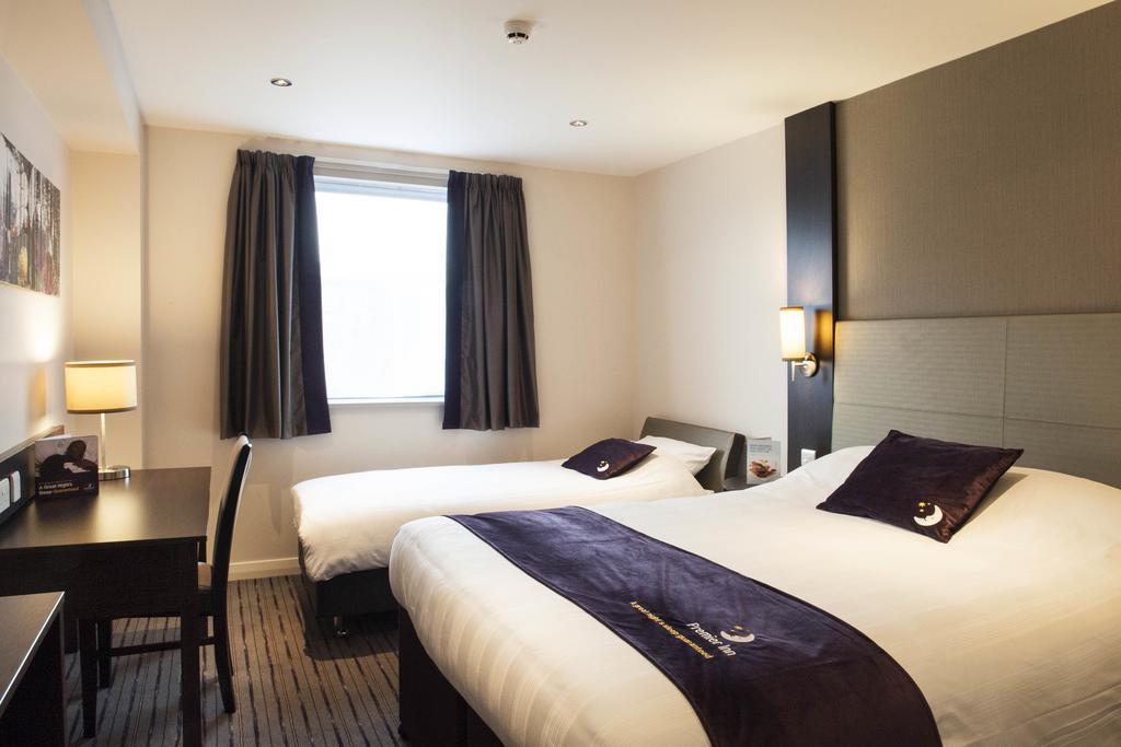 Premier Inn London Elstree / Borehamwood Phòng bức ảnh