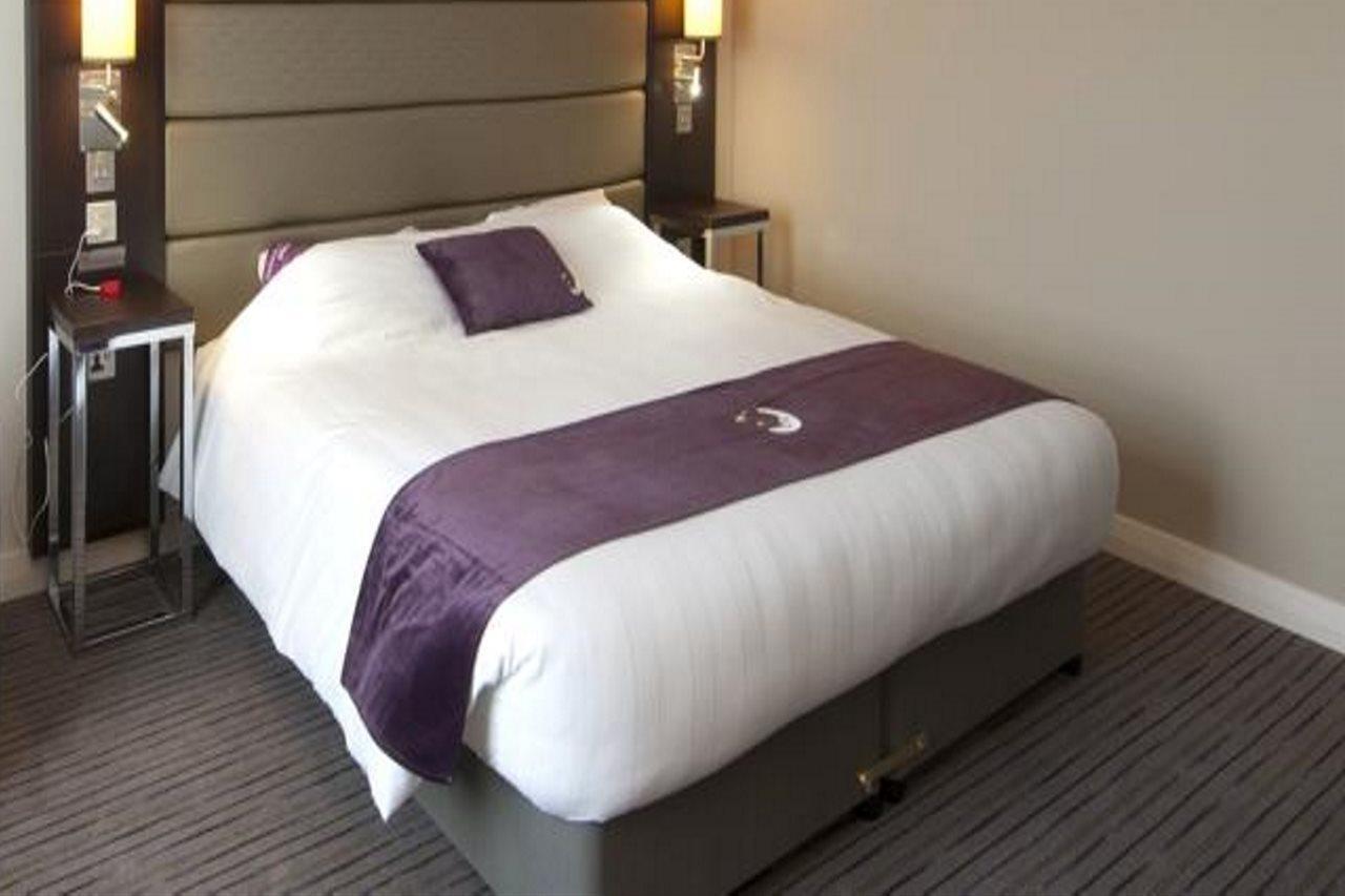 Premier Inn London Elstree / Borehamwood Ngoại thất bức ảnh