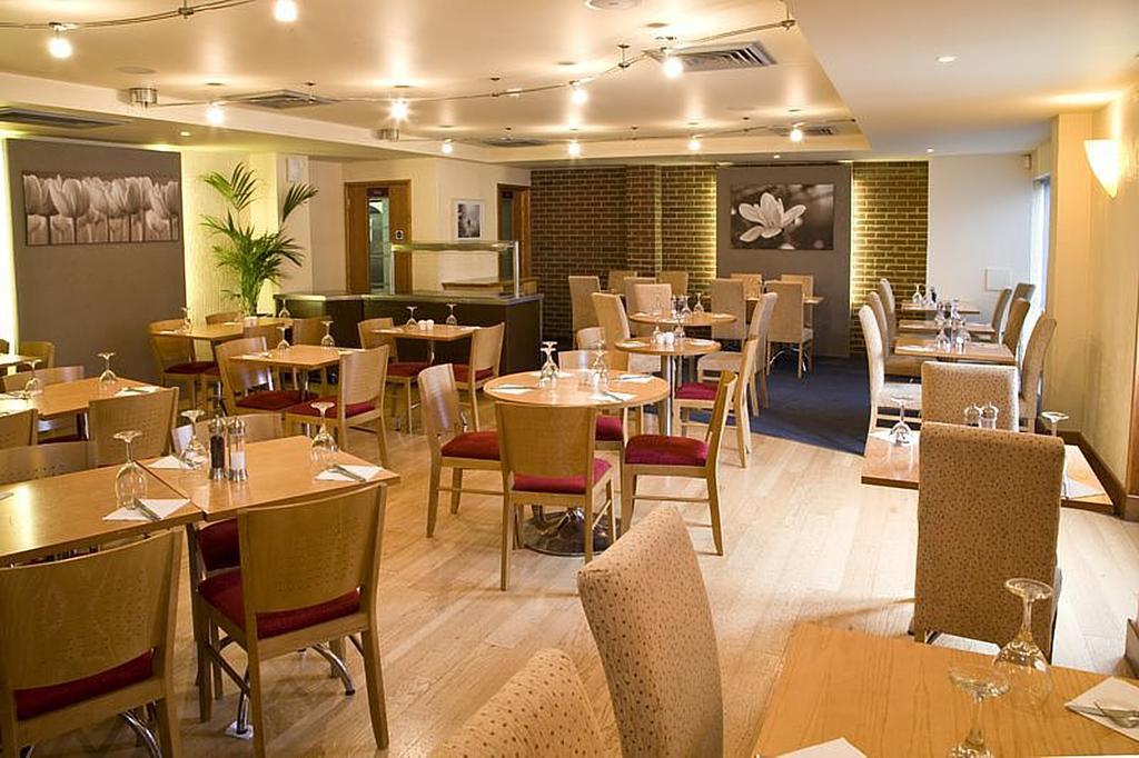 Premier Inn London Elstree / Borehamwood Ngoại thất bức ảnh
