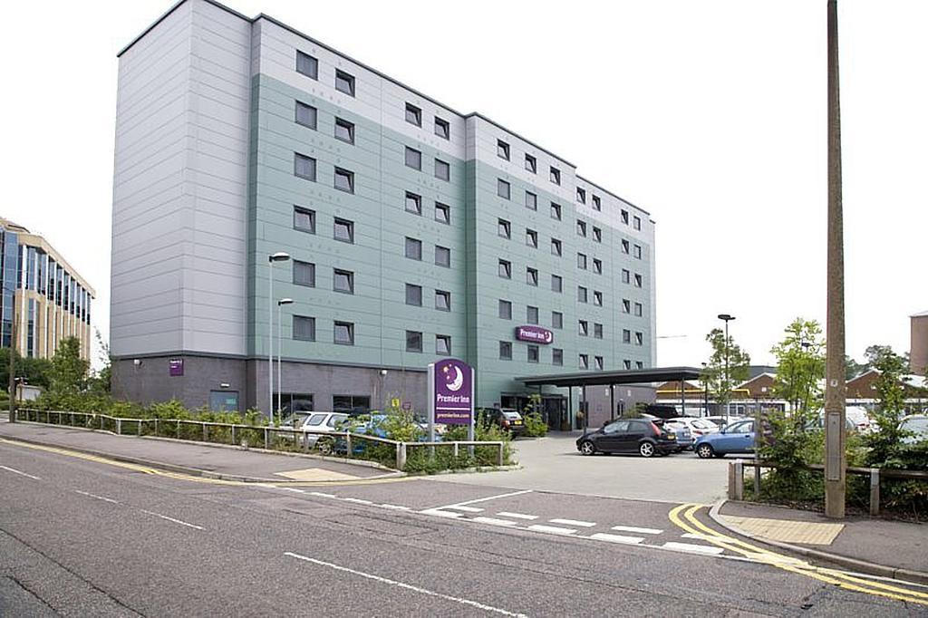 Premier Inn London Elstree / Borehamwood Ngoại thất bức ảnh