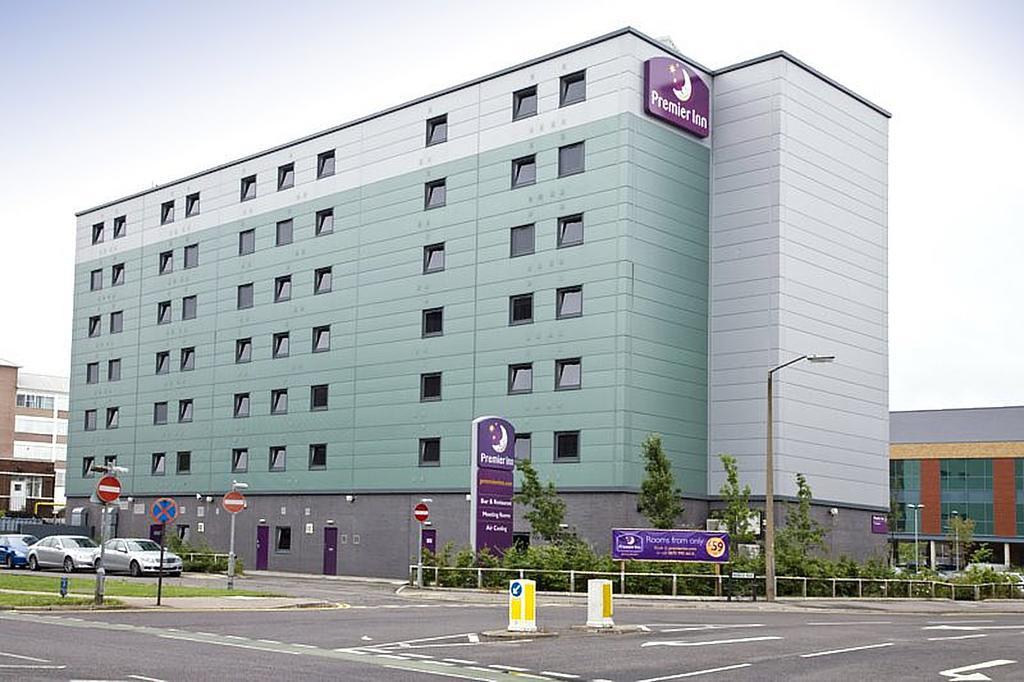 Premier Inn London Elstree / Borehamwood Ngoại thất bức ảnh